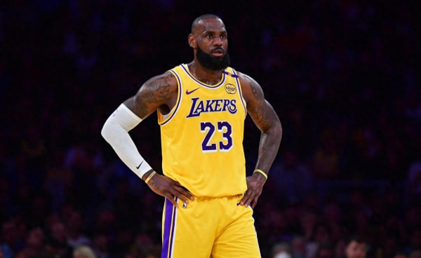 Sự nghiệp của James đã kết t