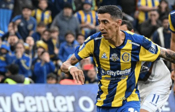 Di Maria đã ghi bàn thắng đầ